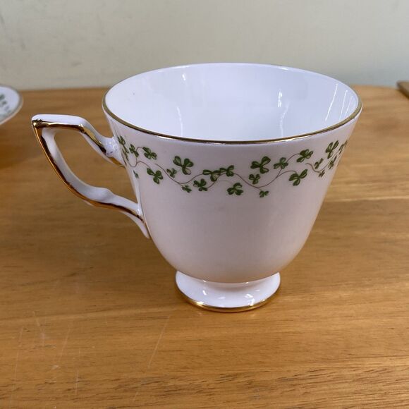 Vintage Royal Tara Bone China Teacup & Saucer Set Ireland Clover St Patrick' Day - Picture 11 of 16